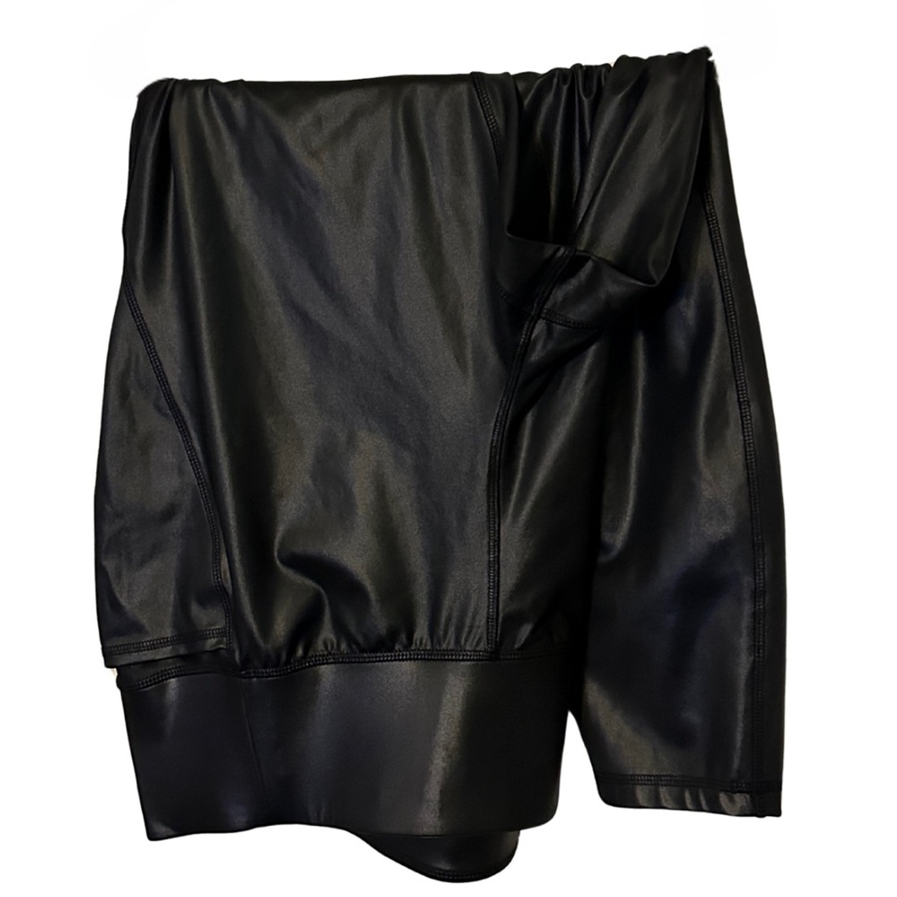 Livi Women's Black Shiny Leggings 22/24